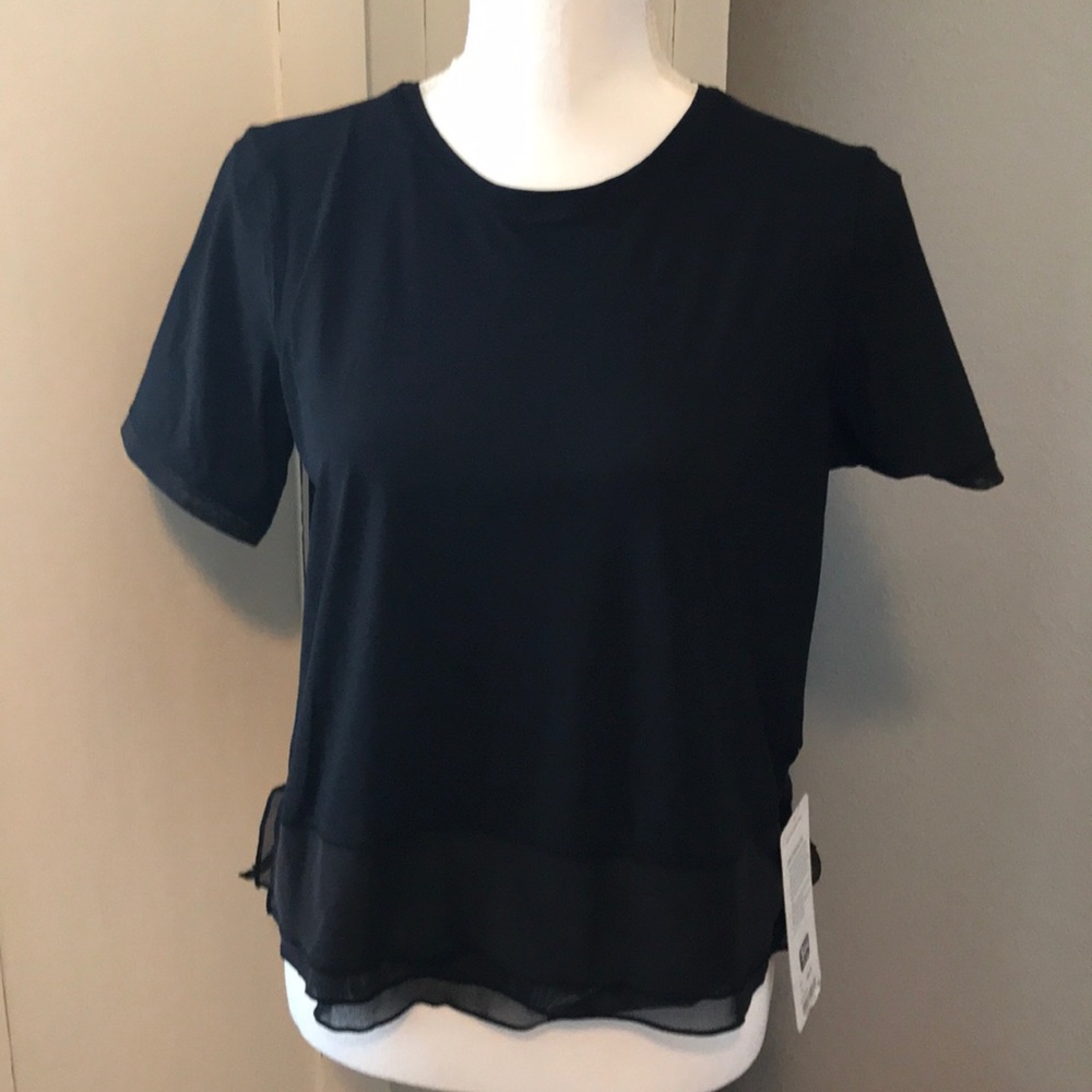 Short Black Lululemon top